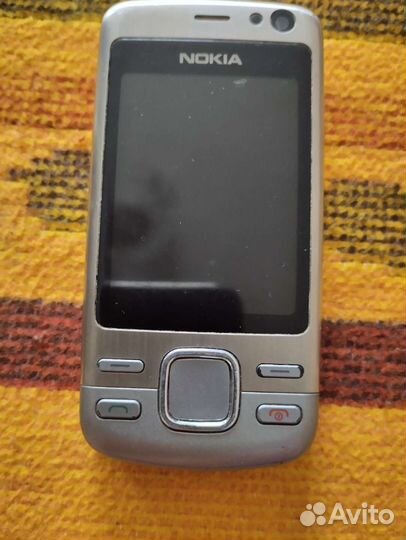 Кнопочный телефон Nokia