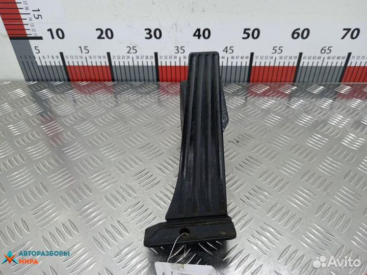 Педаль BMW 1 E81/E82/E87/E88 рест. 2008