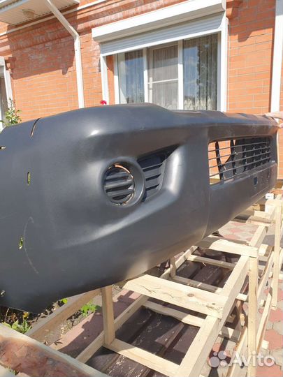 Передний бампер на toyota hilux,7 поколение