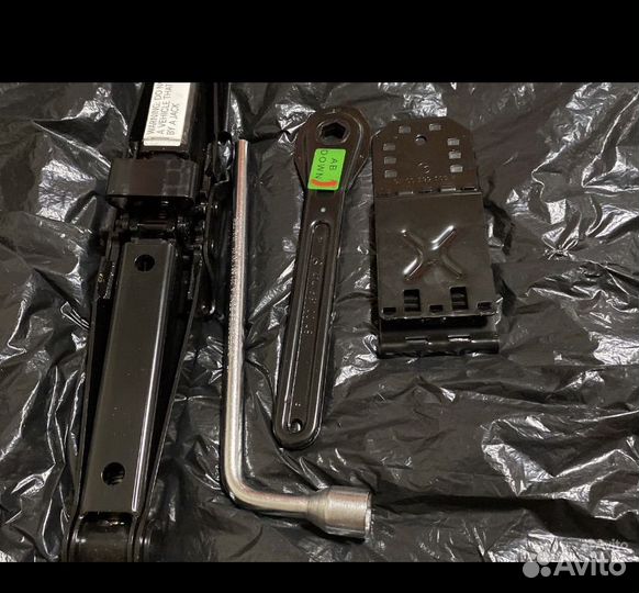 Домкрат Мерседес Глк 204