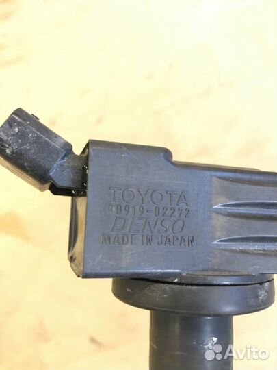 Катушка зажигания Toyota Prius ZVW51 2ZR-FXE 2016