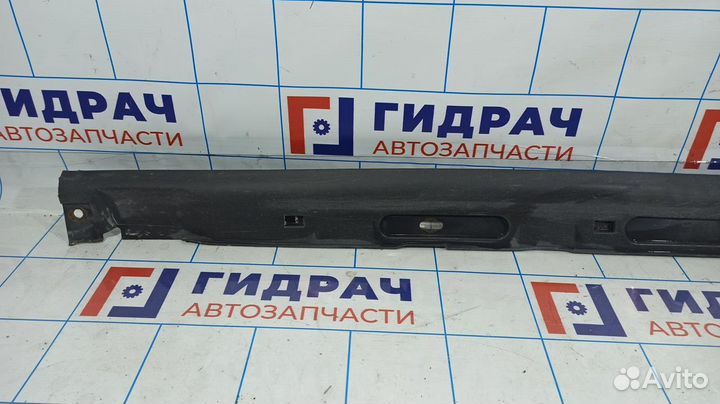 Накладка на порог наружняя левая Ford Focus 2 1380594