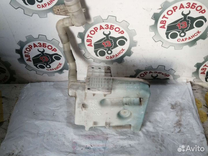 Бачок омывателя Skoda Octavia A5