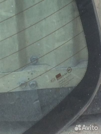 Стекло заднее Kia Rio DC 2000-2005 седан