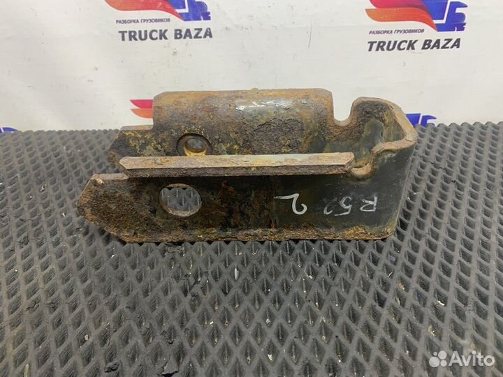 5010629040 Кронштейн усилителя бампера левый