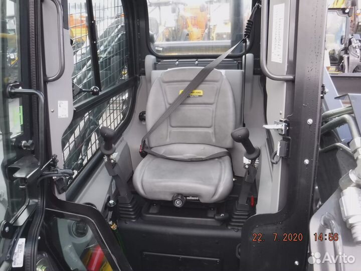 Мини-погрузчик New Holland L325, 2023