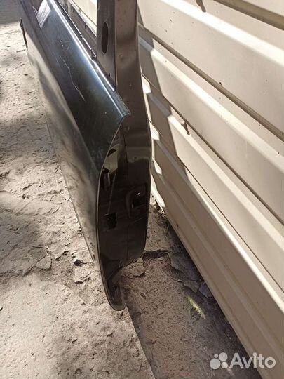 Дверь передняя правая Zafira B Зафира