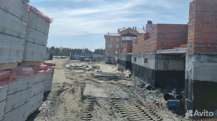 Каменщик с 3-х раз. питанием и проживанием