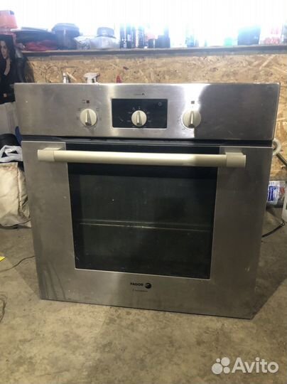 Духовой шкаф