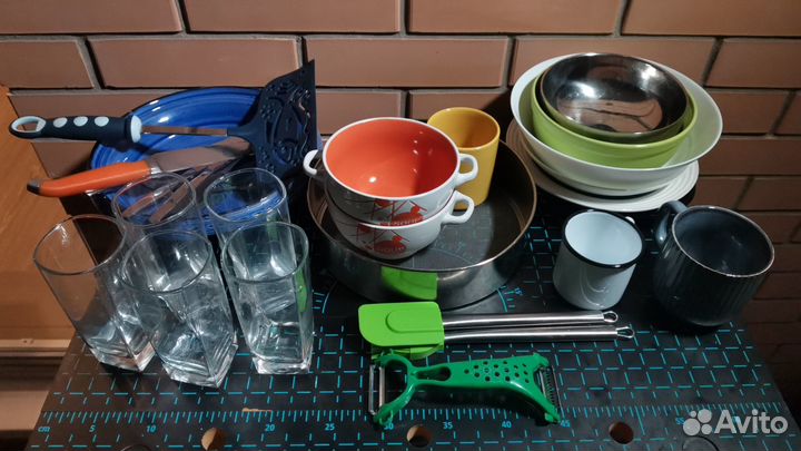 Посуда (Чашки, стаканы, миски, тарелки, утварь)
