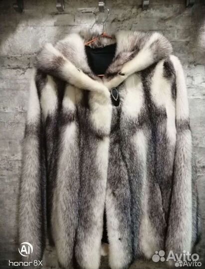 Шуба норковая короткая с капюшоном