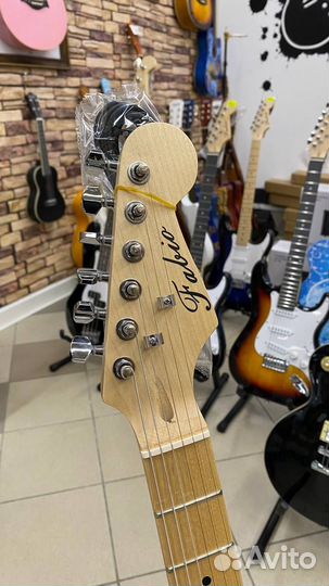 Электрогитара (Stratocaster) Fabio ST200