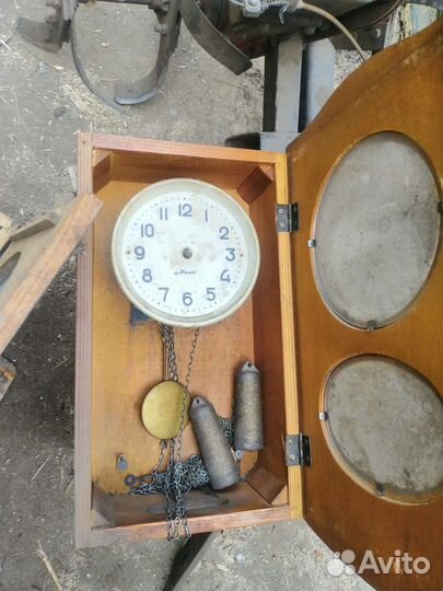 Старинные часы