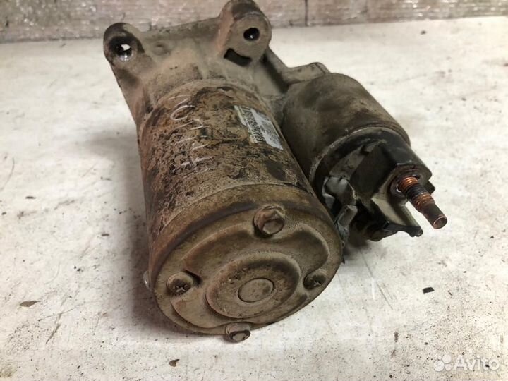 Стартер Renault Logan 1