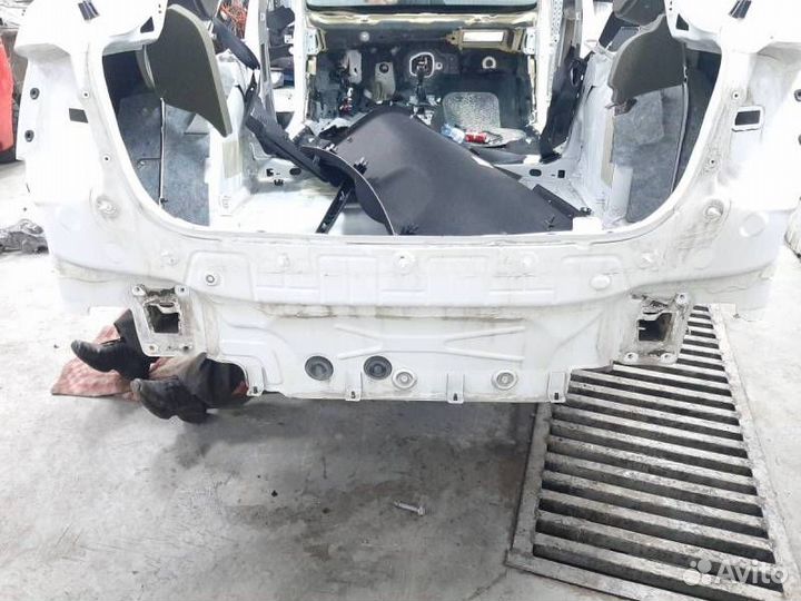 Б/У Панель задняя 5E5813309 VAG