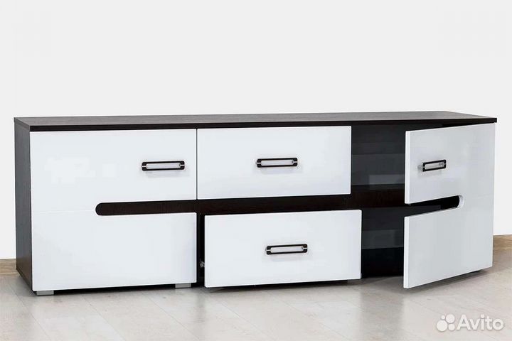 Тумба под тв 1600мм