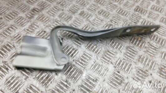 Петля капота suzuki kizashi 1 (1BA04D502)