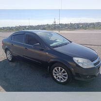 Opel Astra 1.8 MT, 2013, 244 000 км, с пробегом, цена 785 000 руб.