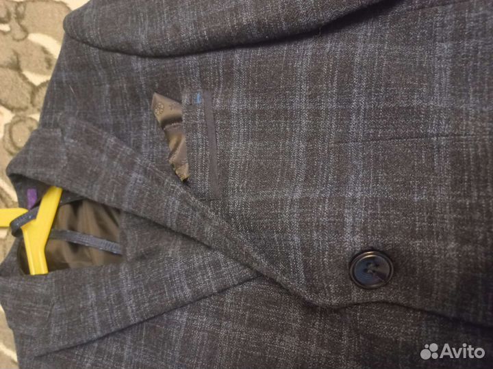 Школьный костюм тройка р-р 134