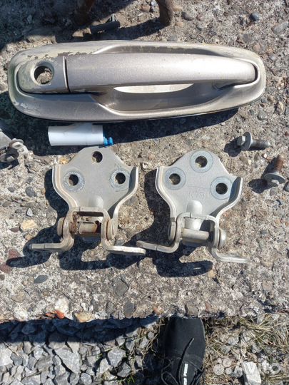 Петля двери лачетте передние