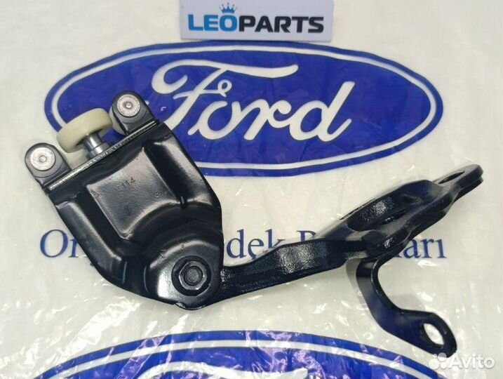 Ролик сдвижной двери верхний Ford Transit 2014