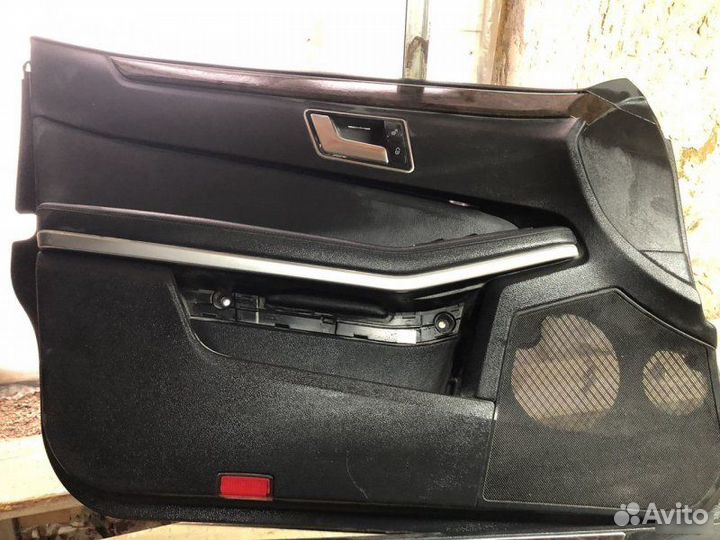 Дверные карты Mercedes-Benz