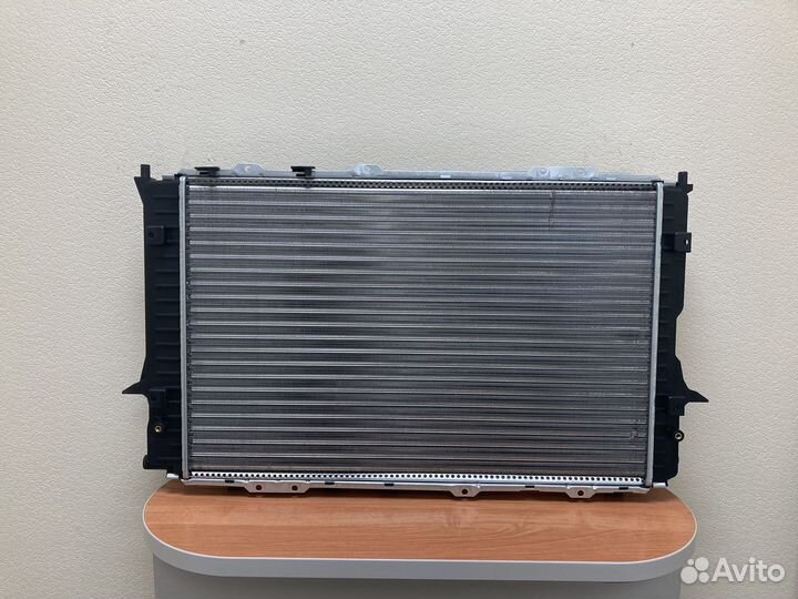 Радиатор охлаждения Ауди 100 90- A6 94