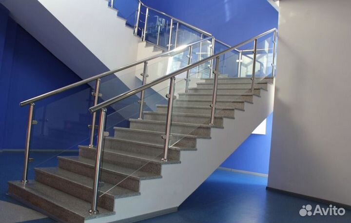 Перила из нержавейки для бассейна