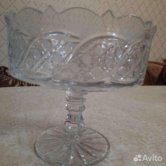 Ваза для фруктов на ножке хрусталь