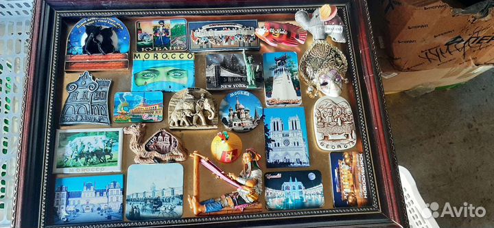 Коллекция магнитиков