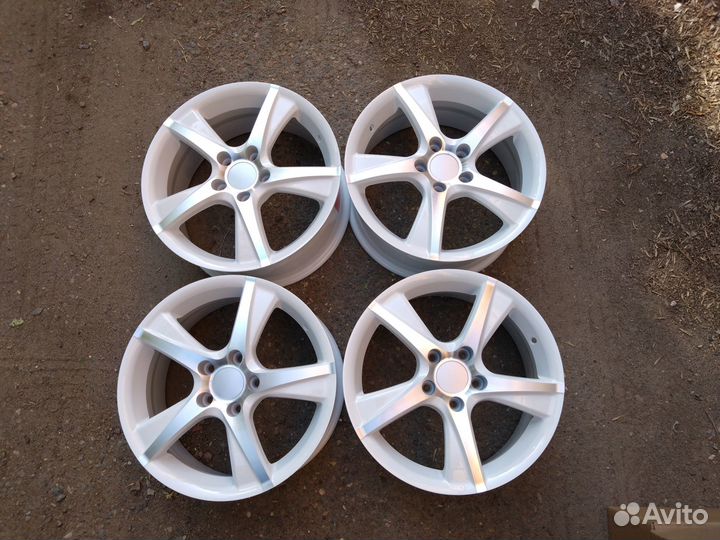 Новые литые диски R17 на Хонду