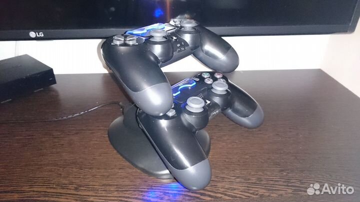 Зарядная станция для дуалшок Sony PS4