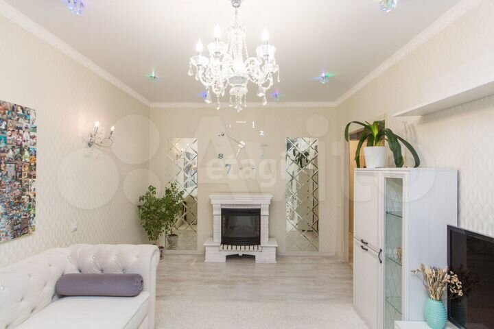 4-к. квартира, 84 м², 2/5 эт.