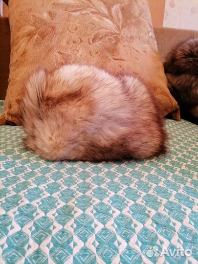 Шапки меховые, воротники