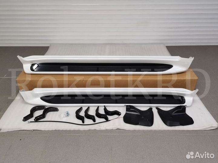 Подножки Toyota Land Cruiser 200