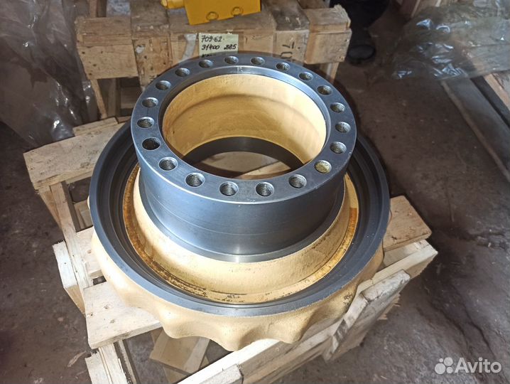 205-27-71481 корпус гидромотор ход Komatsu PC200-6