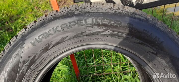 Nokian Tyres Hakkapeliitta R2 SUV 285/60 R18 и 285/60 R18