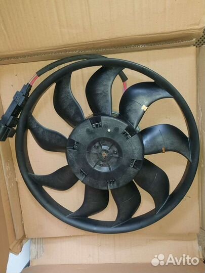 Вентилятор охлаждения радиатора