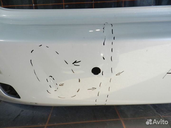 Бампер задний - Lexus IS 2