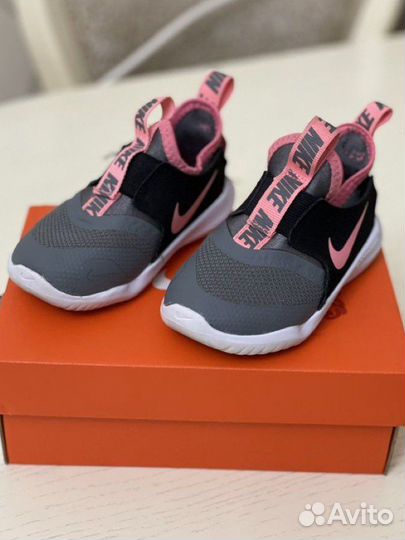 Кроссовки nike оригинал на девочку