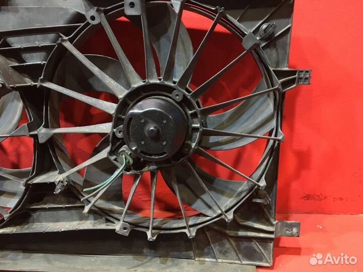 Вентилятор охлаждения двигателя Dodge Caliber SUV