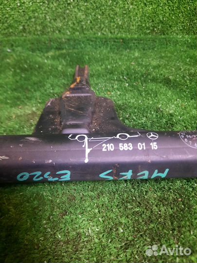 Домкрат Mercedes-Benz E320 W210 M104 104.995 (3.2)