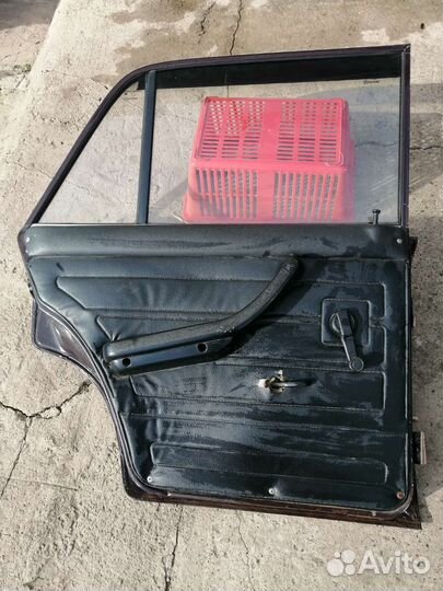 Двери задние ваз 2107
