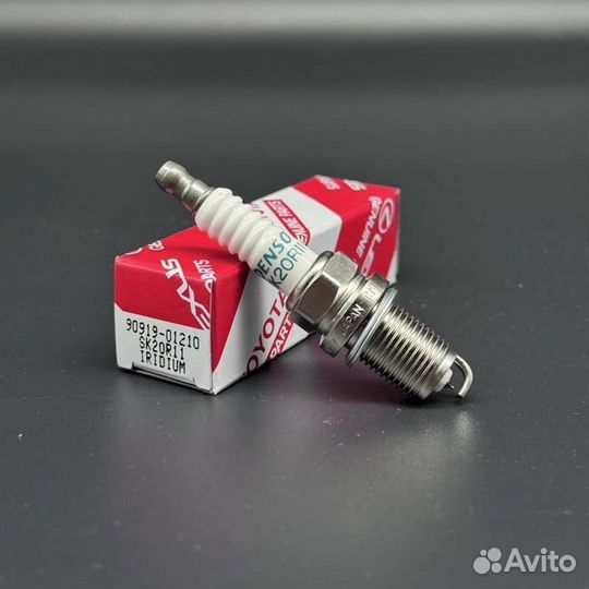 Свеча зажигания Toyota Lexus 90919-01210