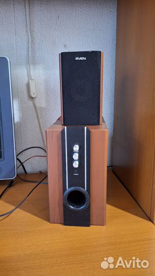 Компьютерные колонки с сабвуфером