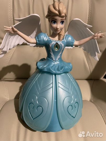 Кукла Эльза. Игрушка музыкальная