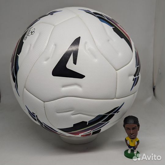 Футбольный мяч Demix Thermo FIFA Quality Pro