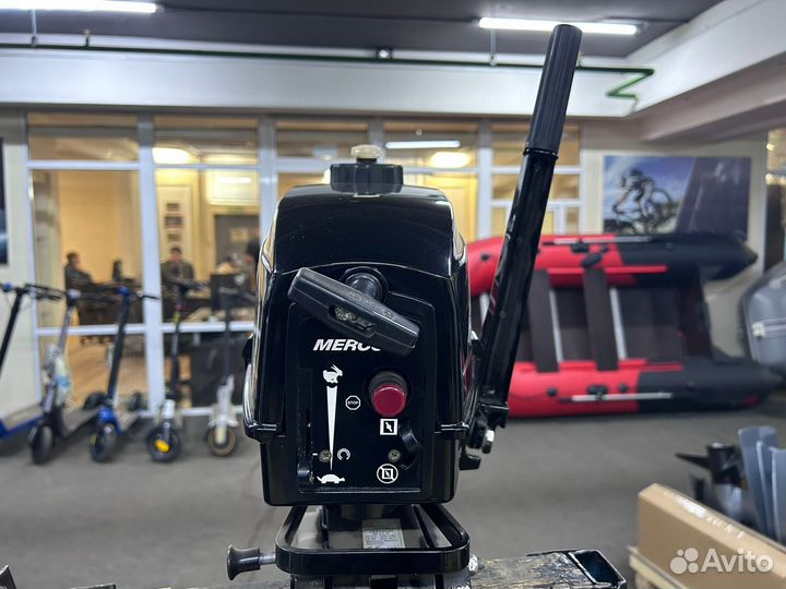 Лодочный мотор Mercury (Меркури) 2.5 MH витрина