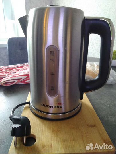 Чайник электрический бу