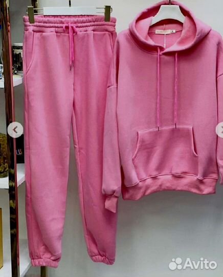 Спортивные костюмы